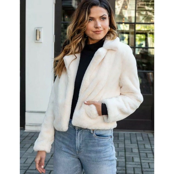 Blanknyc White Crop Faux Fur Jacket 